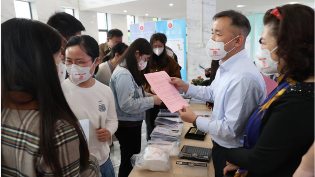 武漢市國家保密局走進江漢大學(xué) 開展國家安全教育主題活動